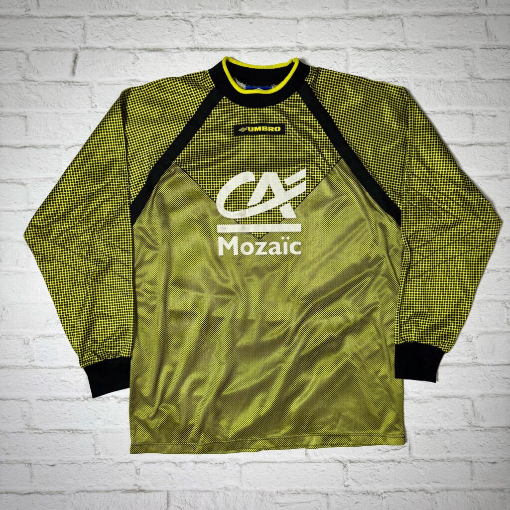 UMBRO 90s SOCCER JERSEY